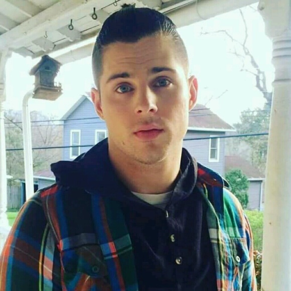 Meet your Posher, Jordan - Picture 2 of 4